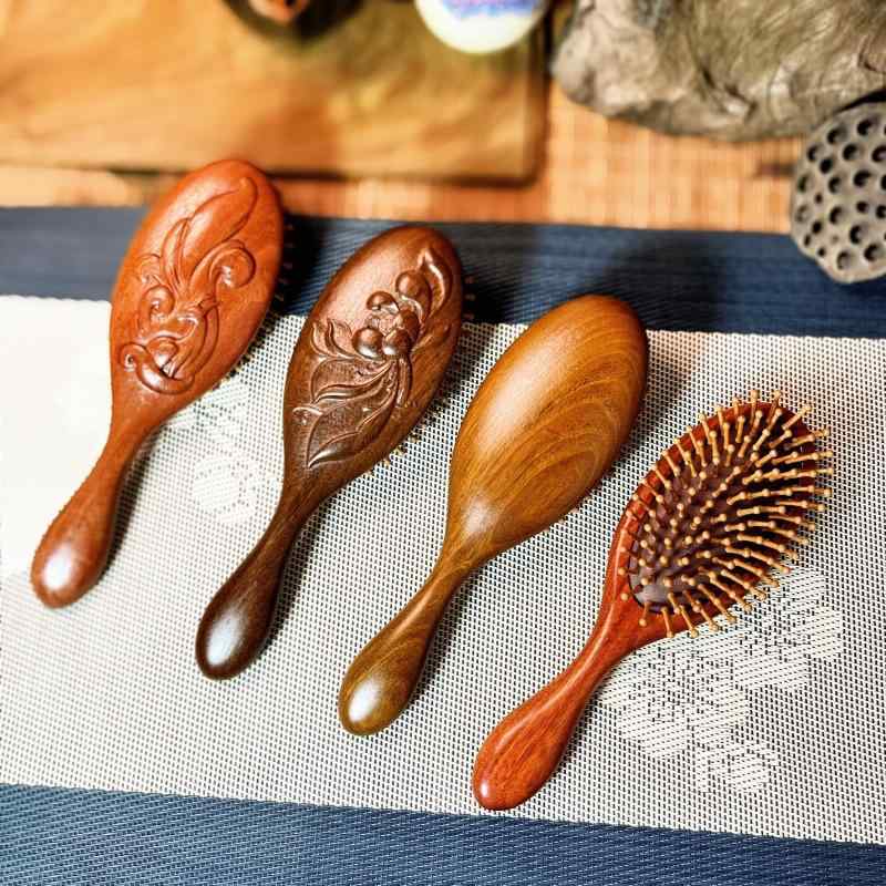 ブラシ レディース 女性用 檀木 サンダルウッド エアクッション マッサージ 頭皮ケア スカルプ ボリュ..