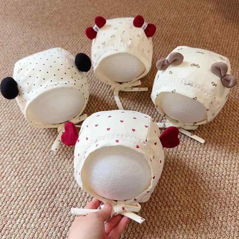 ベビー 帽子 赤ちゃん 春秋 コットン 綿 耳当て 耳保護 ハート リボン ドット 水玉 あご紐 ストラップ ..