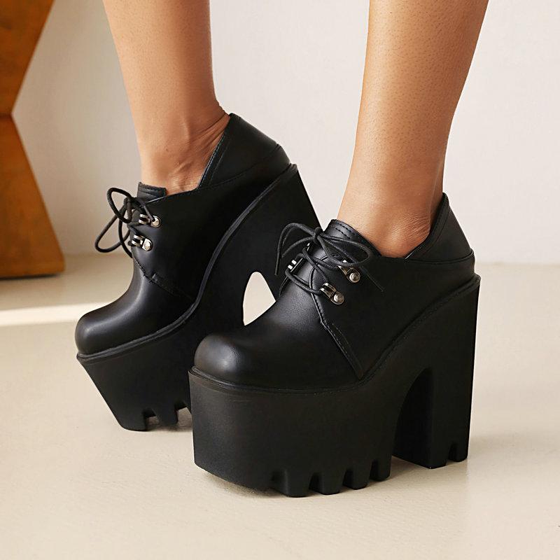 パンプス レディース 春秋 レトロ ブリティッシュスタイル 厚底 プラットフォーム 太ヒール ハイヒール レースアップ スクエアトゥ フェイクレザー 革靴 ブラ...