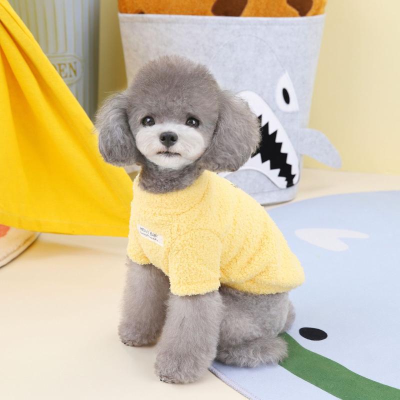 ペット服 秋冬 雲柄 もこもこ ふわふわ 二本足 袖付き ボア フリース 裏起毛 暖かい 防寒 保温 カジュアル 犬 猫 兼用 ドッグウェア キャットウェア ポリエステル