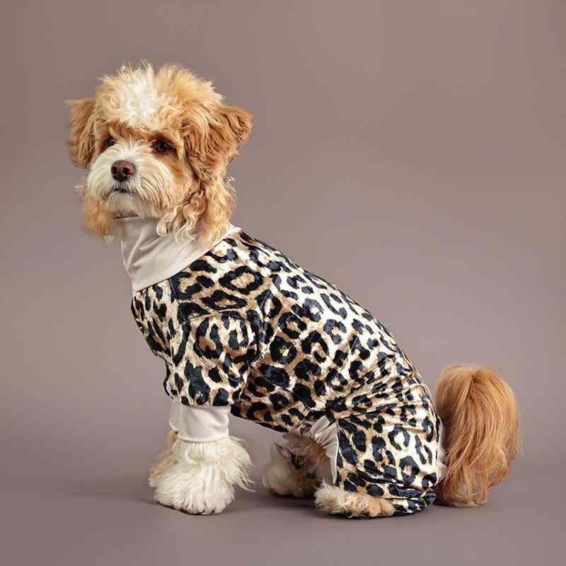 犬服 中小型犬 定番 ヒョウ柄 ベロア 四脚 つなぎ オールインワン あったか 保温 抜け毛防止 パジャマ ..