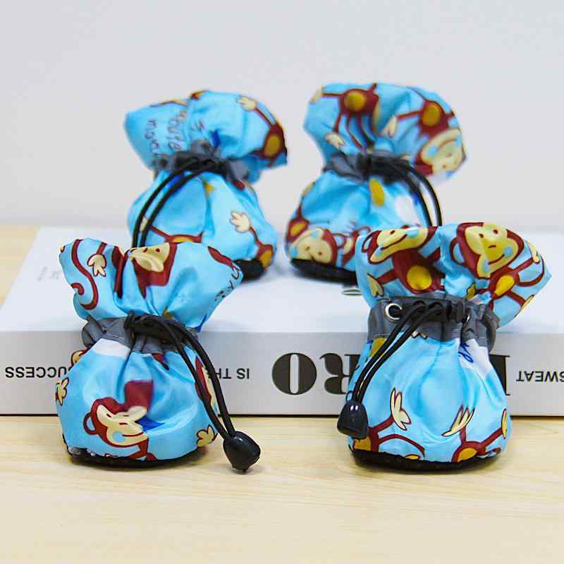 ドッグシューズ 小型犬 子犬用 かわいい プリント柄 ペット用ソックス 脱げにくい 滑り止め加工 室内履き お散歩用 保温 薄手 秋冬 布製 柔らかい 脚カバー 汚れ防止 怪我防止