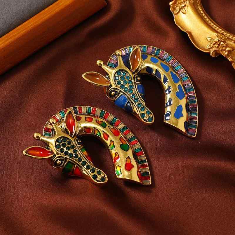 ブローチ レディース キリン 動物モチーフ 個性的 かわいい エナメル 七宝焼き風 シンプル 亜鉛合金製 ..