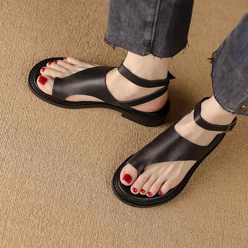 ビーチサンダル レディース 女性用 トゥリング グルカサンダル フラット ぺたんこ ローヒール ラウンド..