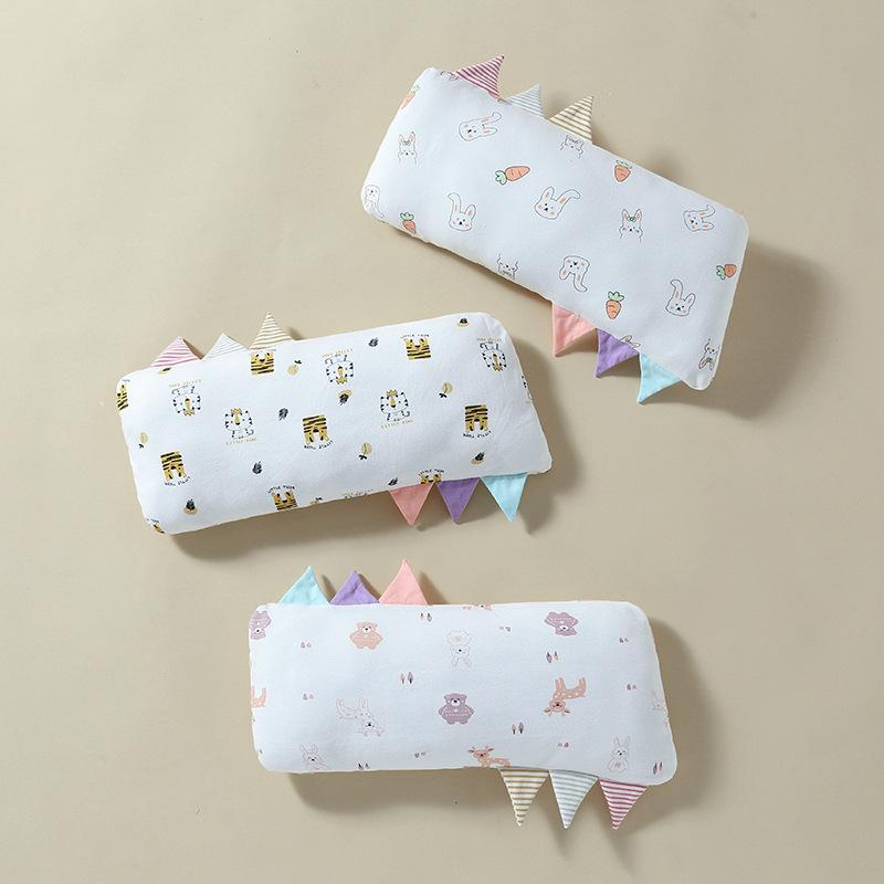 枕 ベビー 子供用 新生児 綿100% コットン 柔らか ソフト 通気性 メッシュ生地 オールシーズン 0歳から1歳 かわいい キャラクター柄 くま うさぎ 恐竜 星柄 台形 PP綿 幼稚園 保育園用