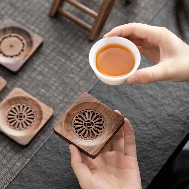 コースター ウォールナット クルミ材 天然木 ハンドメイド 雲海 蓮 銅銭柄 吸水速乾 耐熱 断熱 四角形 円形 茶器 カップ マグ グラス ティーマット おしゃれ(x2)