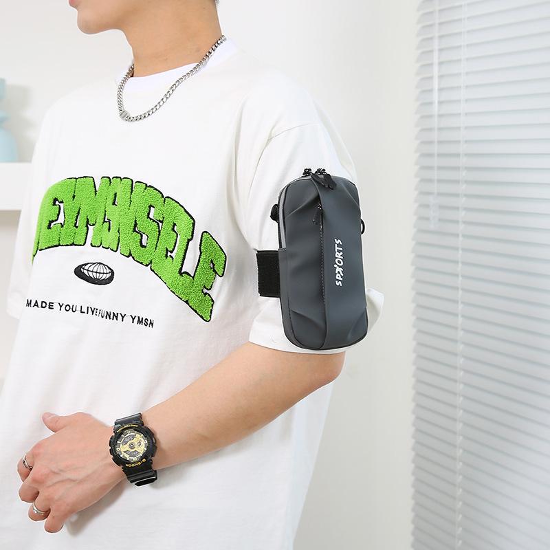 バッグ メンズ スマホポーチ アームバッグ ボディバッグ ショルダーバッグ ウエストポーチ 縦型 多機能 軽量 コンパクト PUレザー 無地 シンプル カジュアル 普段使い レジャー