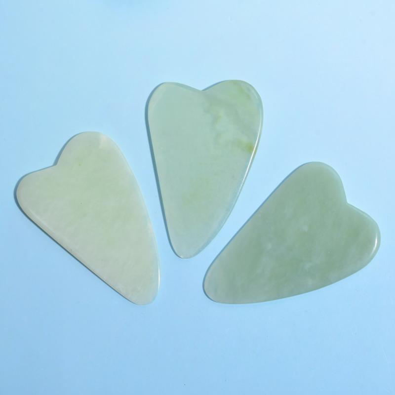 かっさ板 岫玉 天然石 翡翠 ハート型 フェイス ボディ 全身 マッサージ 美容 セルフケア リフレッシュ ..