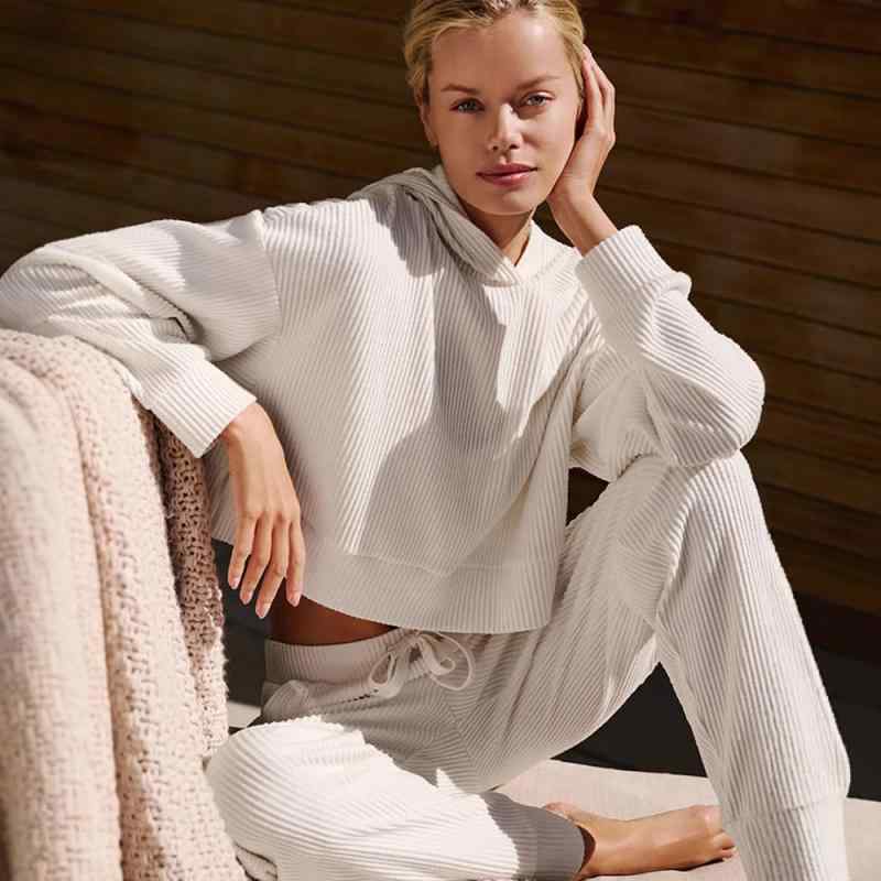 長袖パーカー レディース ゆったり カジュアル 無地 ドローストリング ロングパンツ セットアップ 2点..