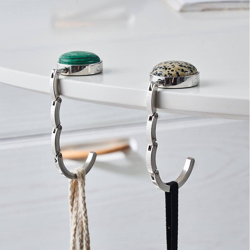 バッグハンガー 携帯用 デスクフック バッグホルダー ステンレス製 デザイン柄 卓上 バッグ掛け 穴あけ..