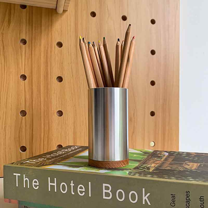 収納ケース デスク ペンスタンド ペン立て 化粧ブラシスタンド コスメ収納 アルミニウム合金製 オフィス 寝室 文房具 ステーショナリー 小物入れ 学生 ビジネス シンプル モダン 高級感 インテリア雑貨