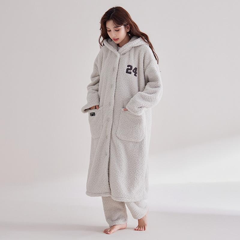 ルームウェア レディース 秋冬 長袖 フード付き 裏起毛 ハーフベルベット ロング丈 バスローブ ガウン 寝間着 宿泊用 普段使い 厚手 保温 ふわふわ 快適