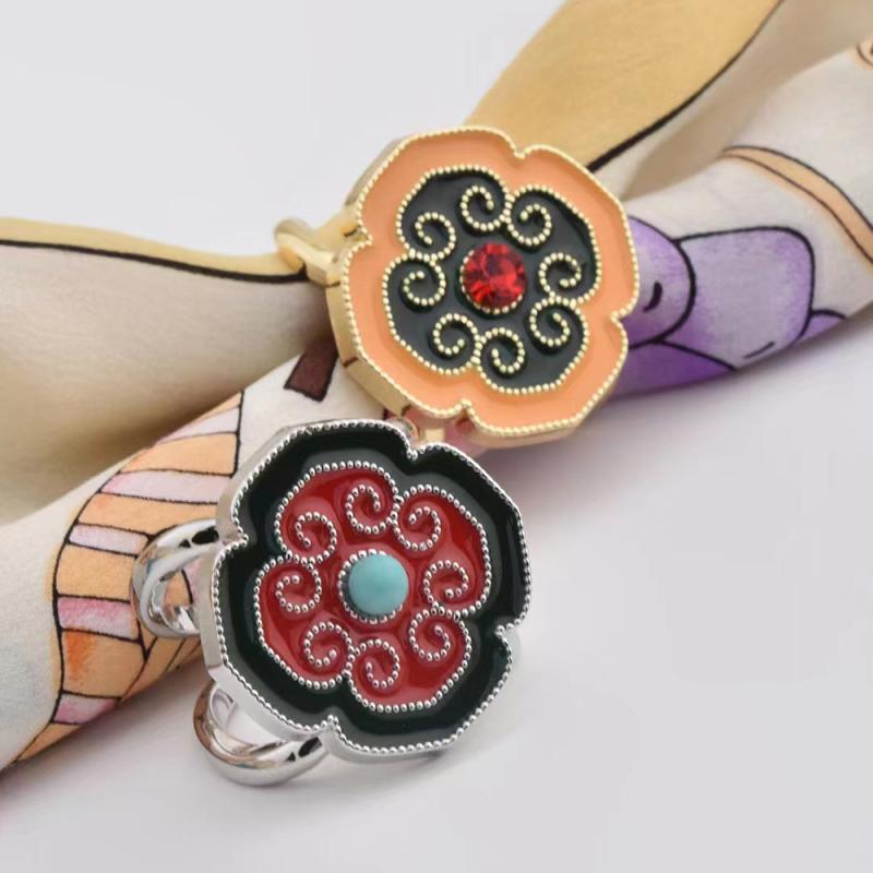 スカーフクリップ ブローチ 多機能 マルチウェイ 2WAY 両用 ファッション小物 アクセサリー 合金製 高..