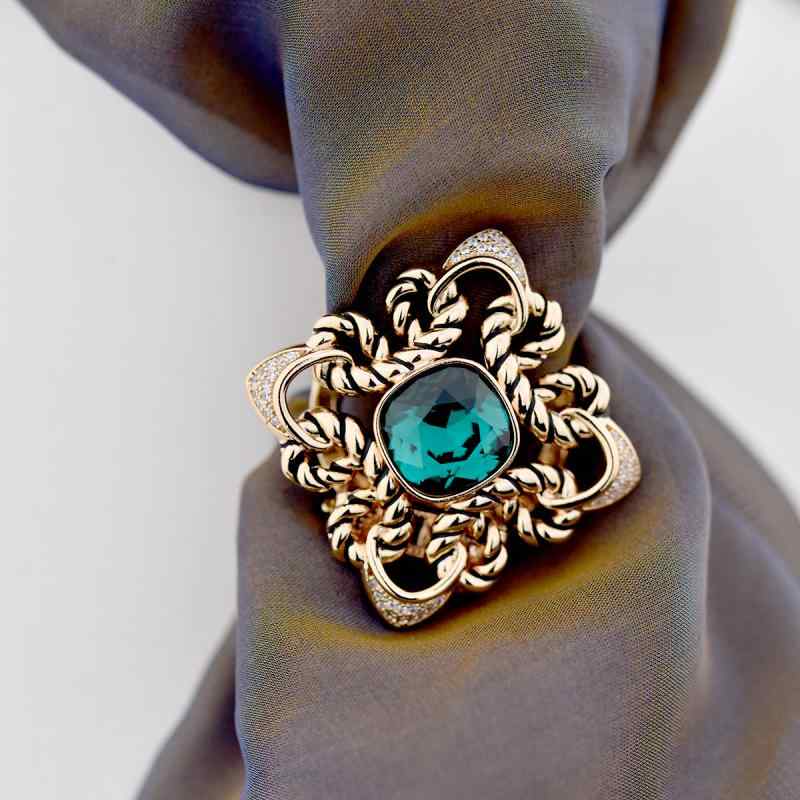 ブローチ レディース 高級感 銅製 オーストリアクリスタル レトロ ひし形 スカーフリング ストールクリ..