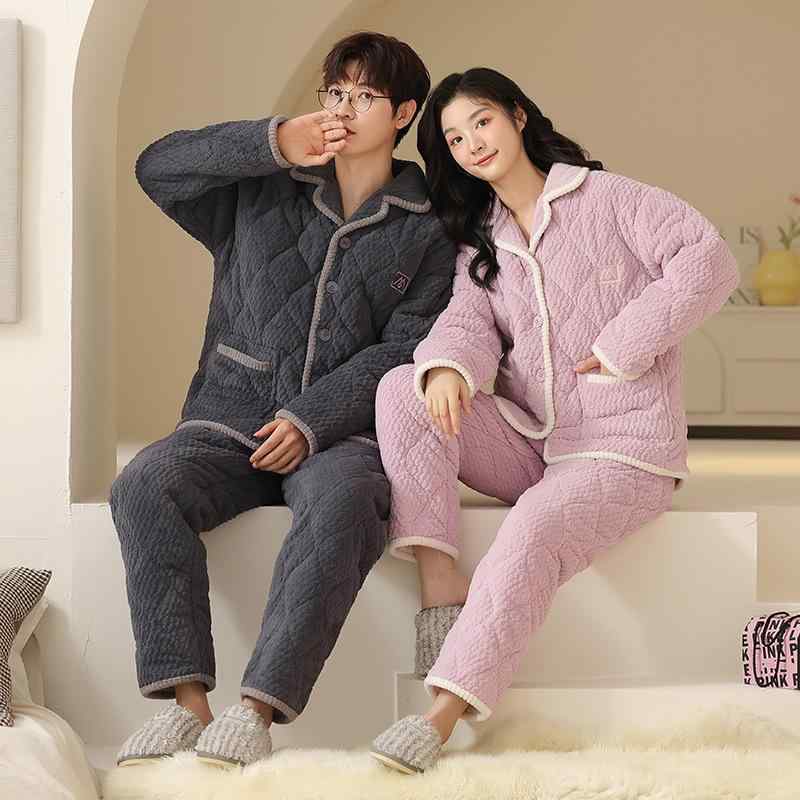 ルームウェア 男女兼用 冬 ペア カップル 三層 中綿入り キルティング 厚手 保温 あったか ふんわり テーラード襟 長袖 長ズボン 上下セット 高級感 パジャマ 部屋着 ホームウェア