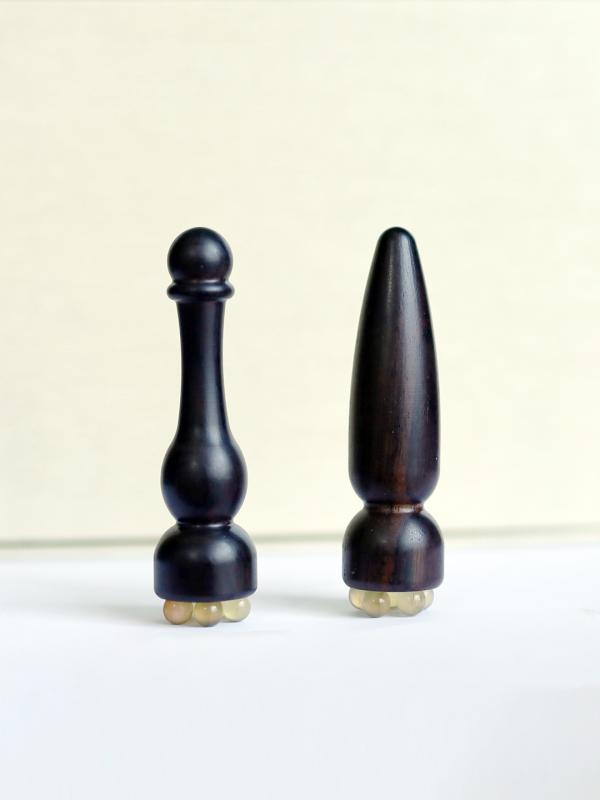 マッサージ器 天然紫光檀木 羊角 蓮形 ツボ押し 経絡 撥筋スティック 目元ケア リフトアップ たるみ 美..