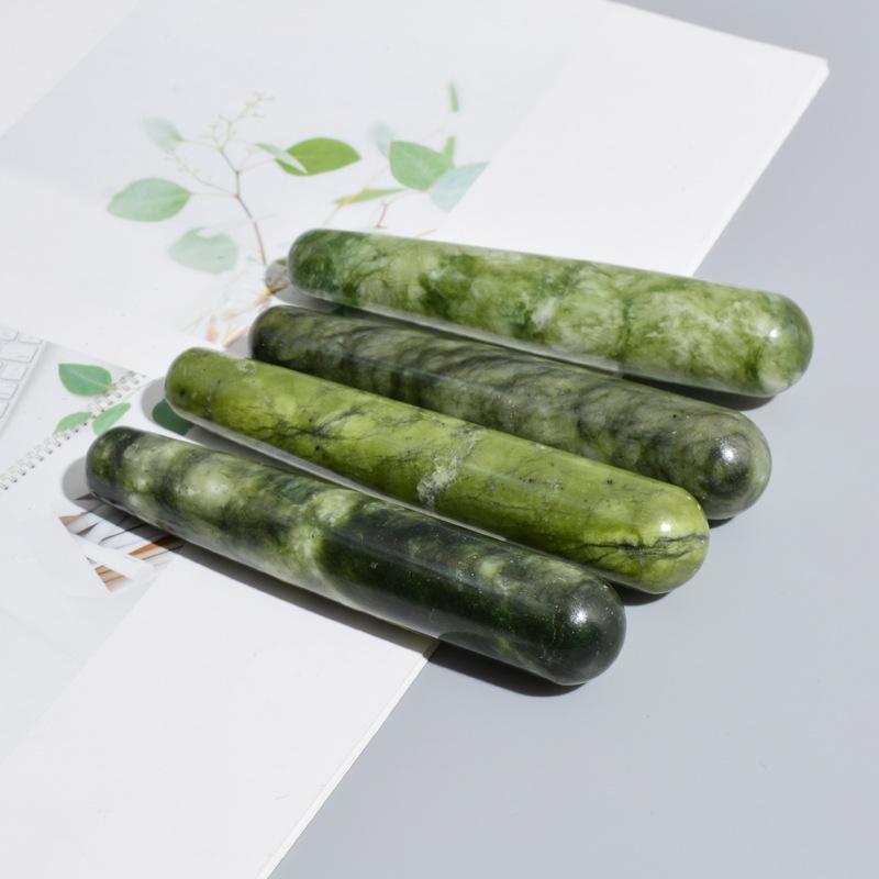 楽天花りぼん美顔ローラー 岫岩玉 ジェイド かっさ棒 顔 目元 全身 マッサージ スキンケア ボディケア ツボ押し リラックス スティック コンパクト（x2）