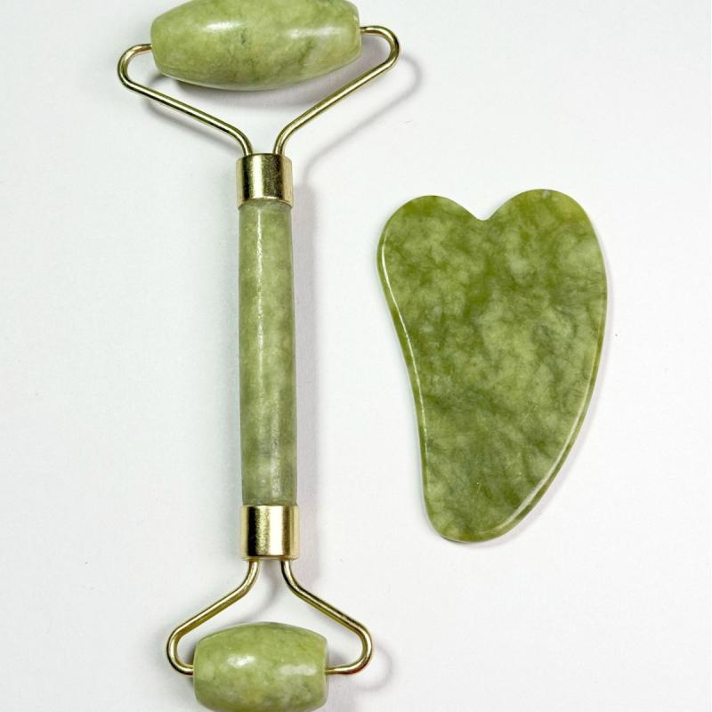 美顔ローラー 岫玉 天然石 ジェード 2点セット フェイスマッサージ 経絡マッサージ 刮痧 小顔 リフトアップ スキンケア