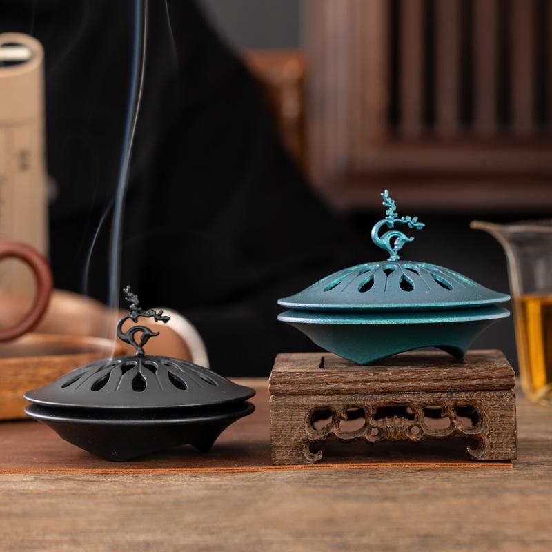 香炉 お香立て 縁起物 鹿モチーフ 家庭用 室内用 合金製 電気メッキ加工 中華風 オリエンタル 高級感 白檀 沈香 渦巻線香 コーン スティック線香 瞑想 リラックス 癒し インテリア