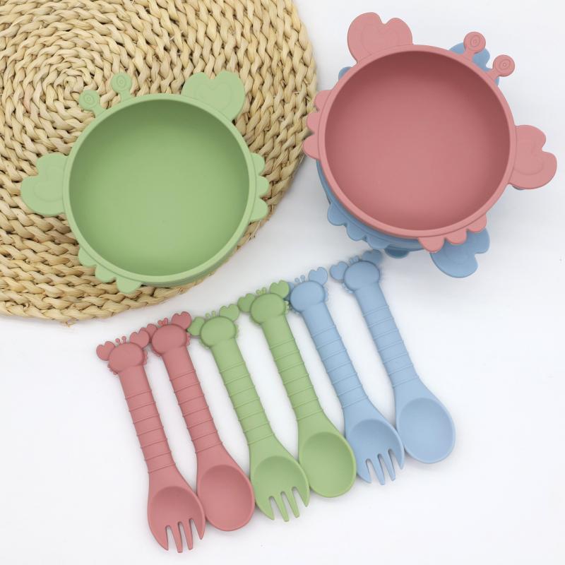 ベビー食器 カニ シリコンボウル スプーン フォーク 3点セット 離乳食 吸盤付き 転倒防止 割れにくい ..