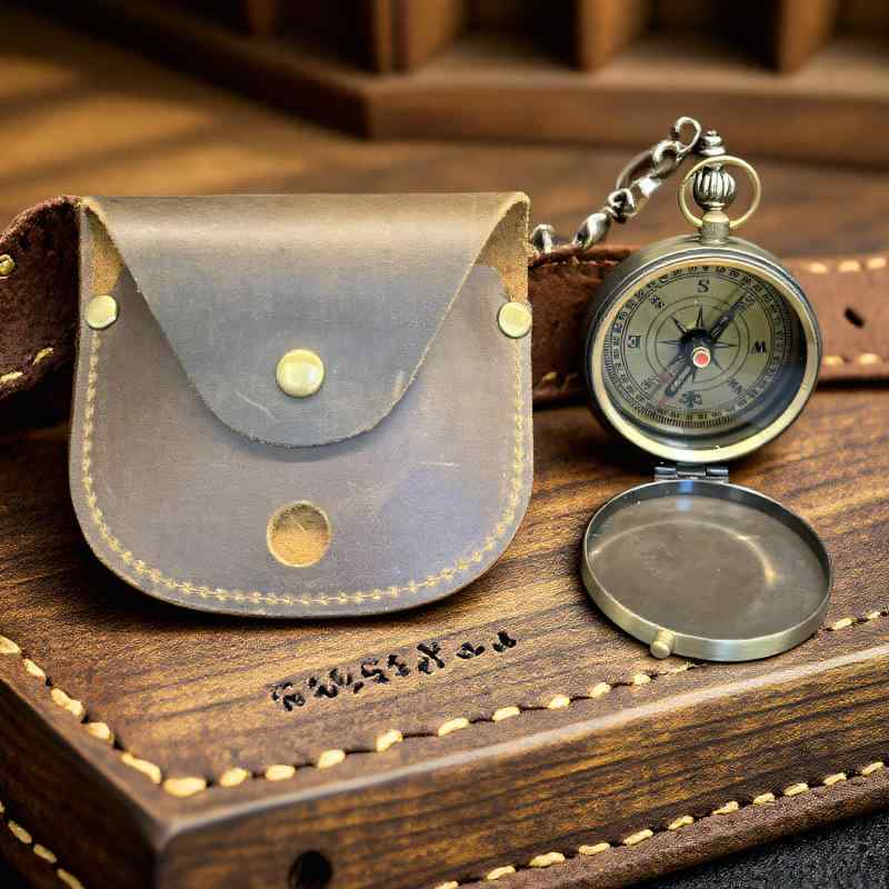 コンパス 純銅製 懐中時計型 レトロ アンティーク フタ付き 方位磁石 アウトドア 登山 ハイキング キャ..