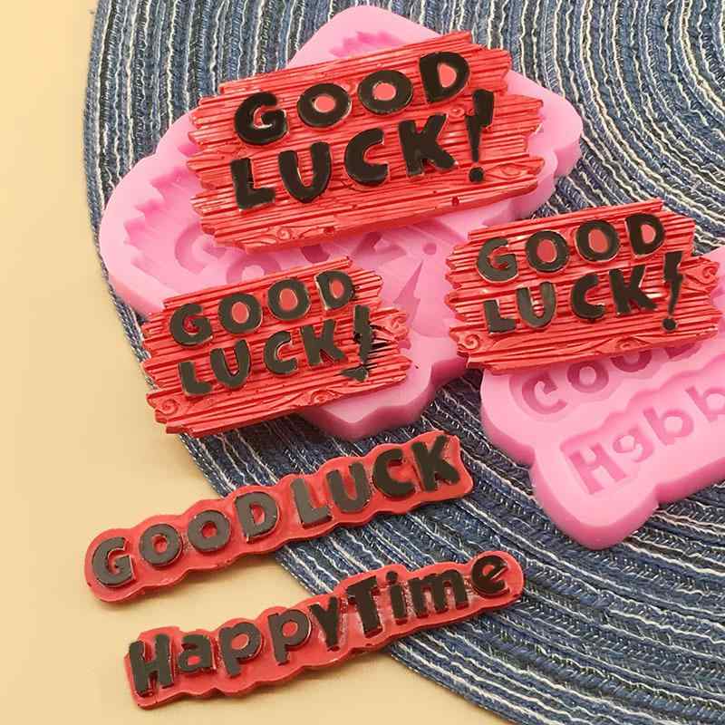 ケーキ型 英語 祝福 お祝いメッセージ チョコレート クッキー 文字プレート フォンダン 抜き型 シリコ..