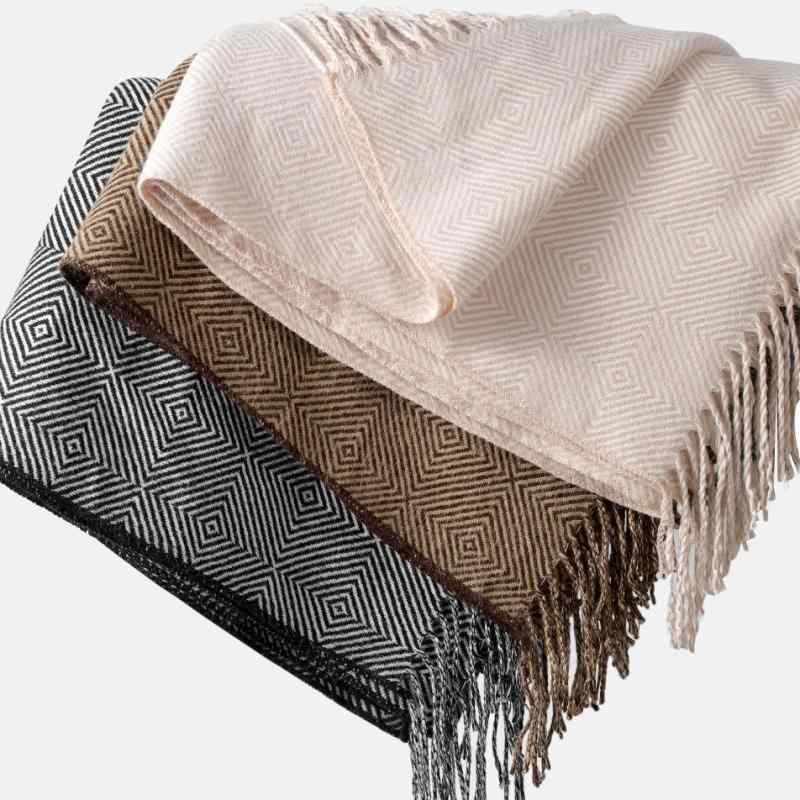ブランケット ソファカバー ひざ掛け ニット 毛糸 アクリル フリンジ 幾何学模様 薄手 春夏 クーラー対..
