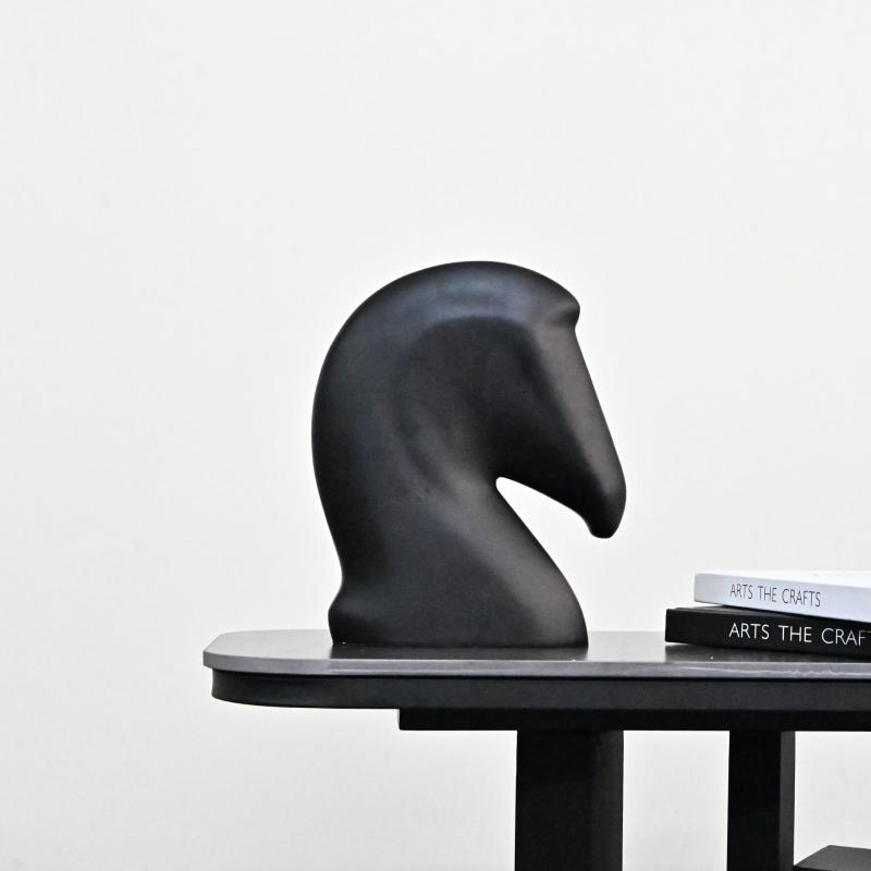 オブジェ ホースヘッド モダン ミニマリスト 木目調 ライトラグジュアリー 抽象 個性的 ホームデコレー..