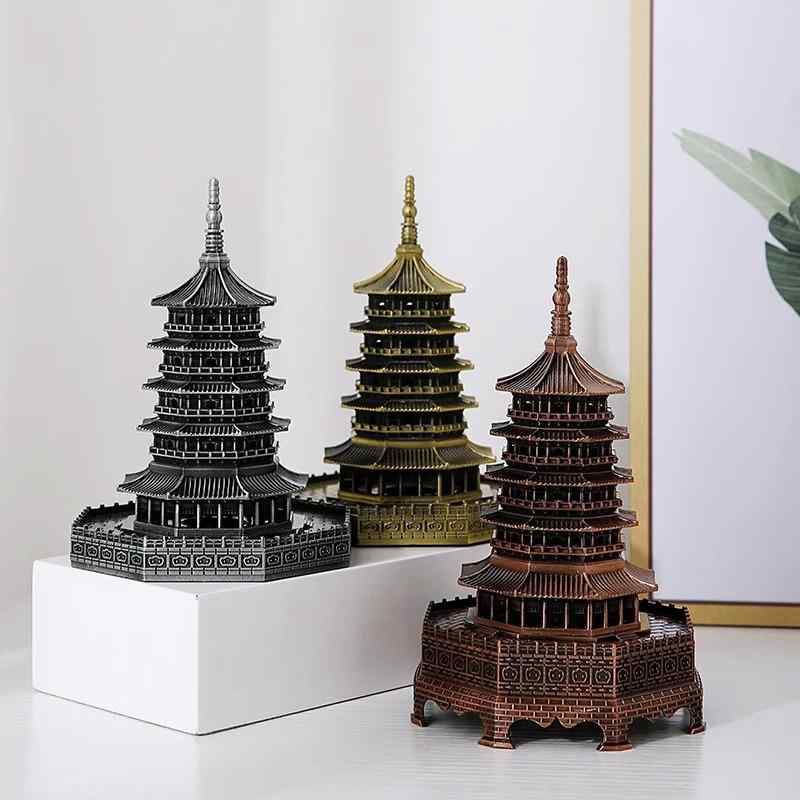 建築模型 杭州 雷峰塔 中国風 アンティーク調 金属製 オブジェ 旅行記念品 プレゼント お土産 ギフト 赤銅色 真鍮色 ブロンズ色 インテリア 置物 デスク飾り