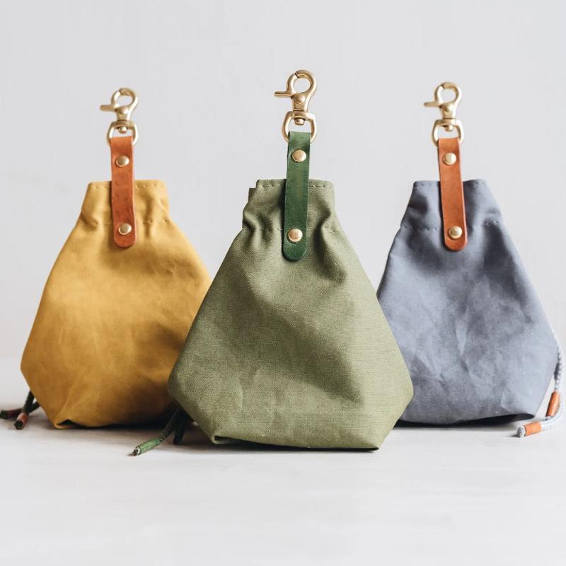 ペット おやつポーチ 犬用 ドッグ トリーツポーチ キーホルダー付き 散歩 トレーニング アウトドア 携..