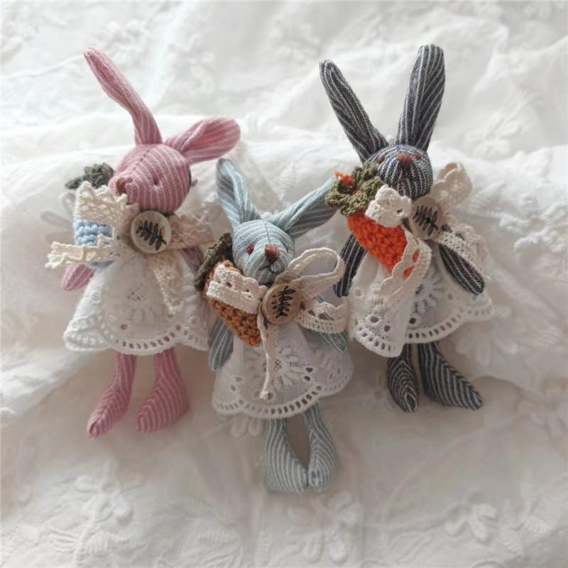 ブローチ レディース 春夏 布製フラワー コットンリネン うさぎ 動物モチーフ かわいい ナチュラル レ..