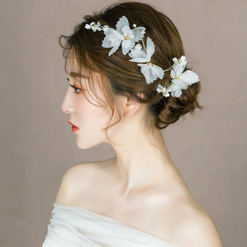 ヘアクリップ レディース 韓国風 蝶 バタフライ チュール サイドクリップ ラインストーン 高級感 エレ..