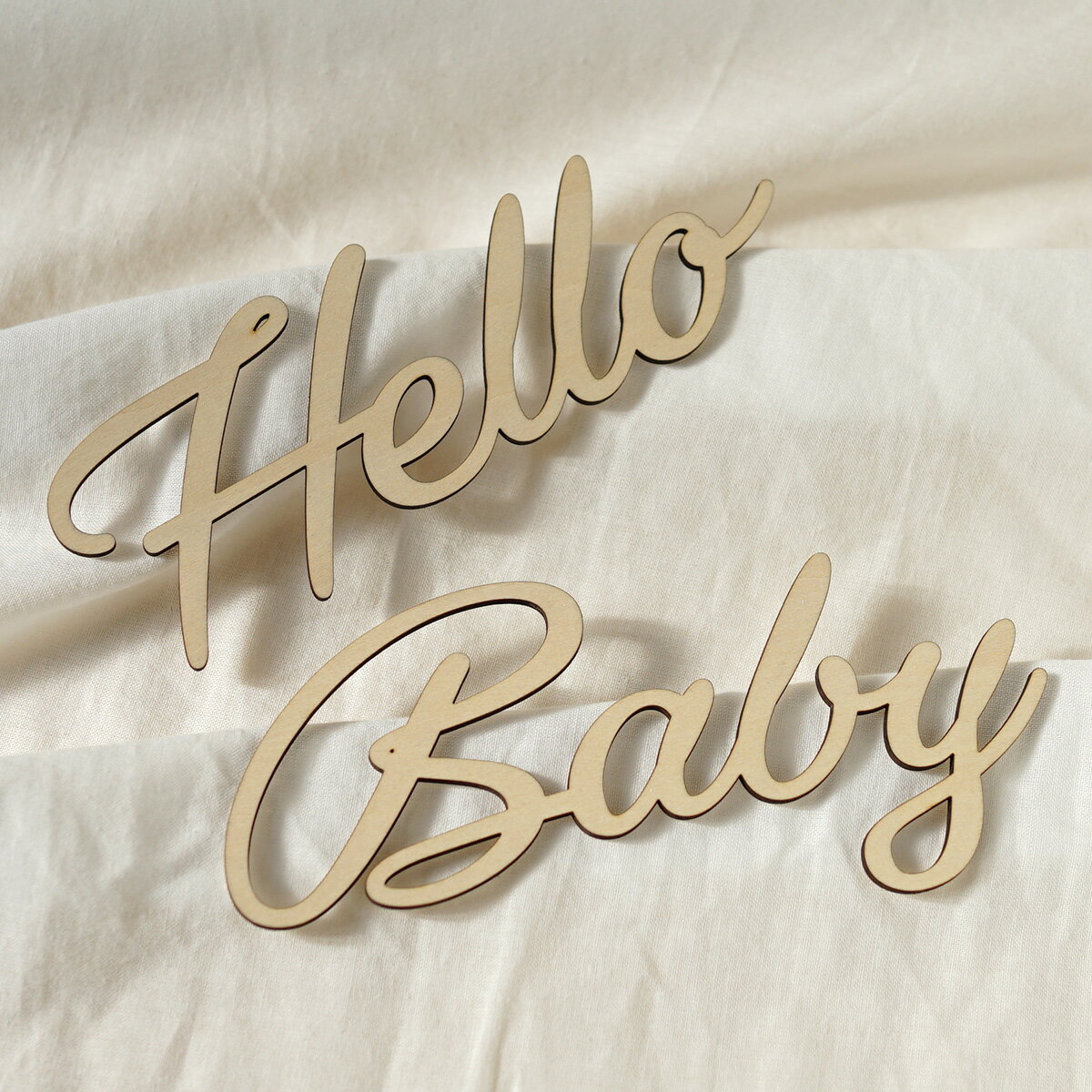 レターバナー Hello Baby ニューボーンフォト ウッドバナー 出産祝 誕生日 飾り 壁に貼るだけ インスタ映え 木製 おしゃれ かわいい