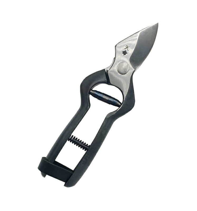 用途：果樹全般 ・生木専門 ※特に梅（固木）と枯枝の場合必ず根元で切ってください。 従来の鋏の造りとまったく違っており、切刃と受刃の接点が無い（隙間がある）特殊な刃付けになっております。 枝を挟み切り込んでいくと、切刃が内側に入り込んで受刃...