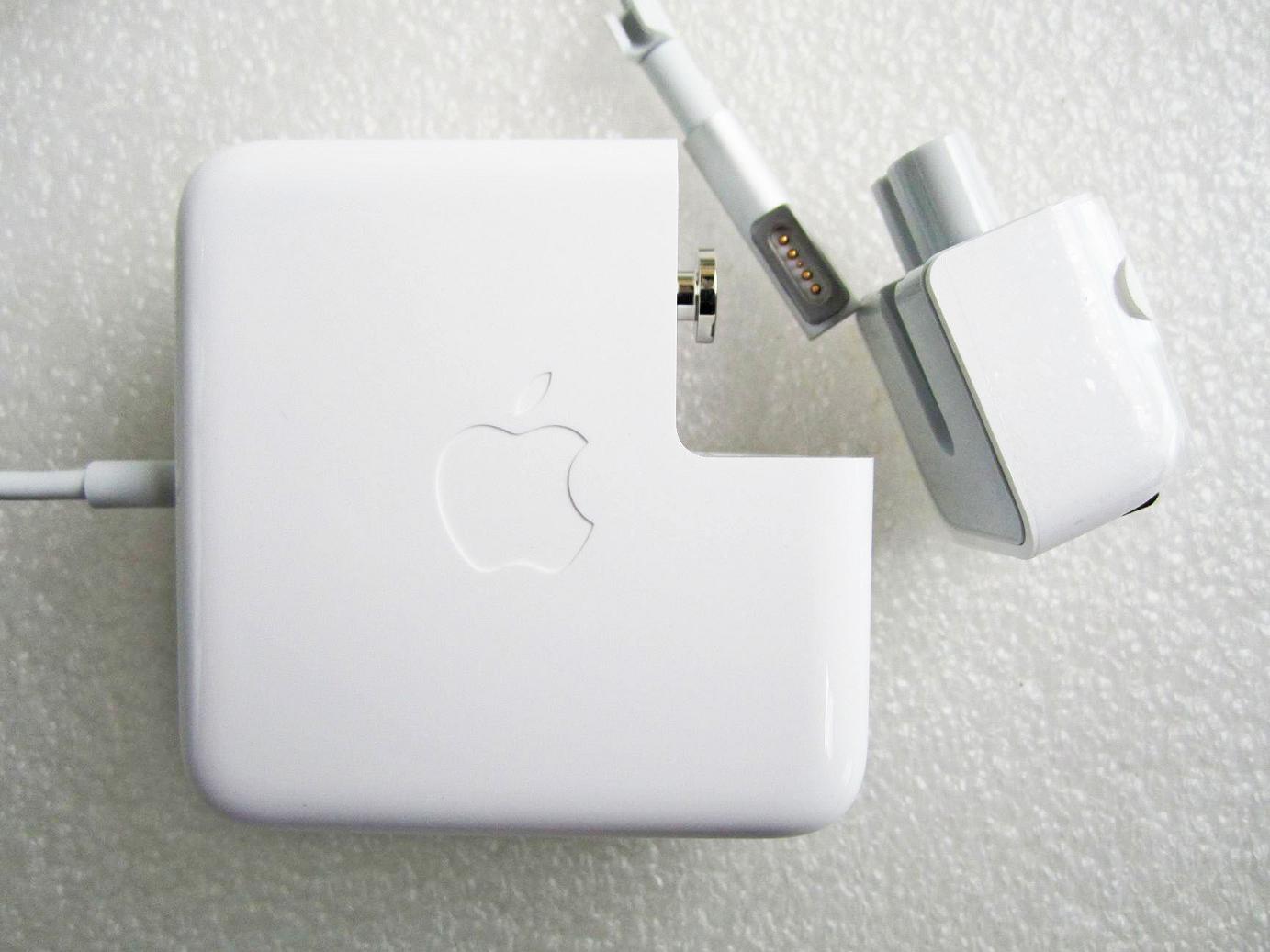 ACアダプタ：Apple 純正新品 Macbook Air用 45W MagSafe A1374