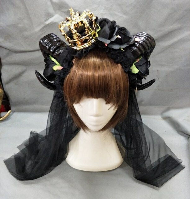 王冠 角 カチューシャ 悪魔 魔王の角 コス