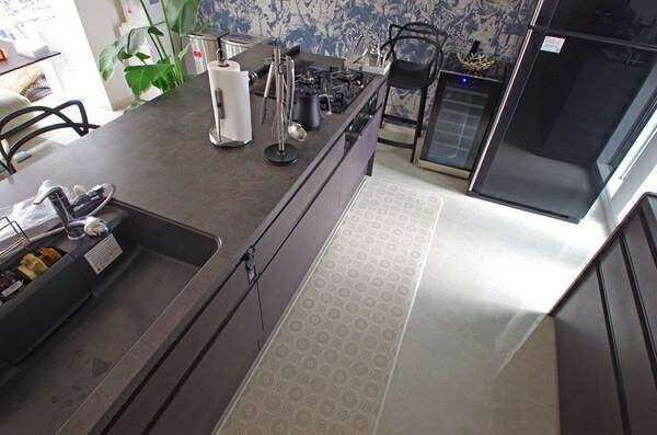 日本製 【拭けるマットシリーズ　フィレンツェ】 キッチンマット＜はっ水 抗菌 防カビ 吸着(滑り止め)＞　キッチンマット 60×120cm