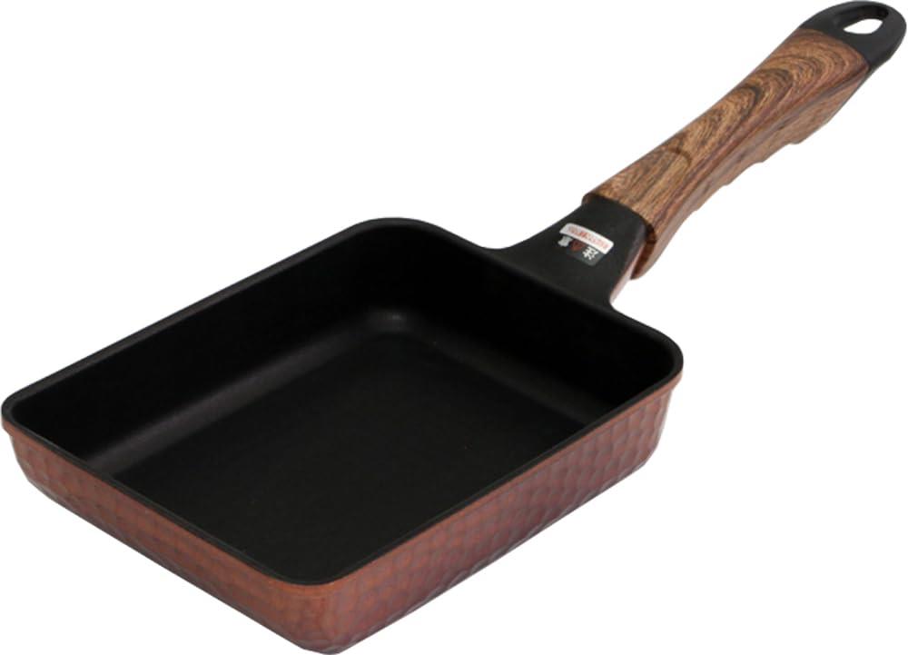 谷口金属 鋳物製で変形に強い 槌目キャスト 玉子焼き 卵焼き フライパン 13×18cm IH ガス火対応 PFOS PFOA フリー 木目ハンドル