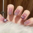 24枚入り ネイルチップ パープルの魅力 光を当てると輝きが増すフラッシュラメが、韓国ネイルらしさをだしてくれてとっても可愛いです