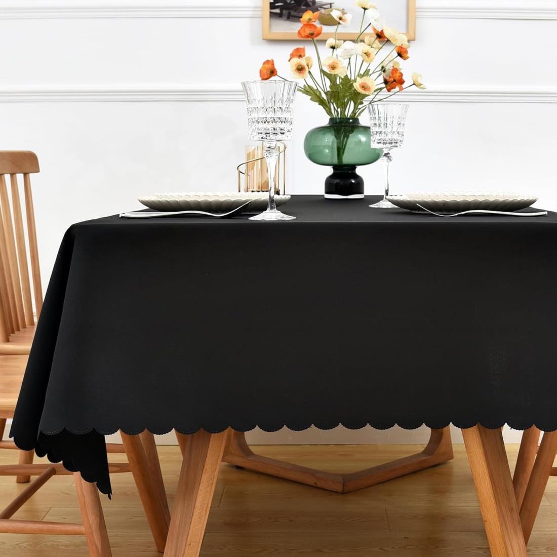 Forhomelife テーブルクロス ブラック 無地 シンプル テーブルカバー 長方形 135×200cm 洗える ウォッシャブル 洗濯可 速乾 黒 厚手 耐熱