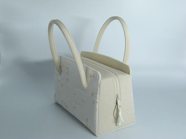 小サイズ、　和装バッグ　利休バック金襴織物　雪輪柄　お茶会　結婚式　お宮参り　七五三　入学式　卒業式　習い事　振袖　留袖　訪問着　附下　色無地　小紋　紬　浴衣　フォーマル　カジュアル