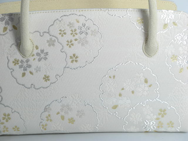 小サイズ、　和装バッグ　利休バック金襴織物　雪輪柄　お茶会　結婚式　お宮参り　七五三　入学式　卒業式　習い事　振袖　留袖　訪問着　附下　色無地　小紋　紬　浴衣　フォーマル　カジュアル