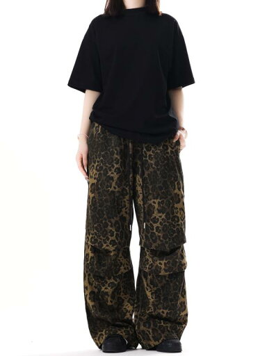 デニムパンツ ワイド ユニセックス ヒョウ柄 ヴィンテージ オールシーズン ストレート メンズ レディース ズボン アメカジ ポケット ロングボトムス デザイン レオパード柄 デニムパンツ ワイド ユニセックス ヒョウ柄 ヴィンテージ オールシーズン ストレート メンズ レディース ズボン アメカジ ポケット ロングボトムス デザイン レオパード柄