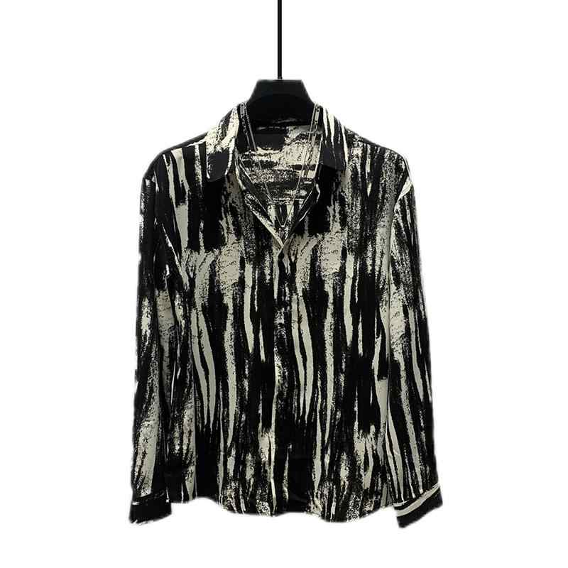 男性服 柄入り シャツ 渋め 韓国 スタイル ノーアイロン ストレスフリー 冷感 ストライプ インク トップス メンズ 長袖 薄手 カジュアル ダーク ゴシック 黒 ブラック