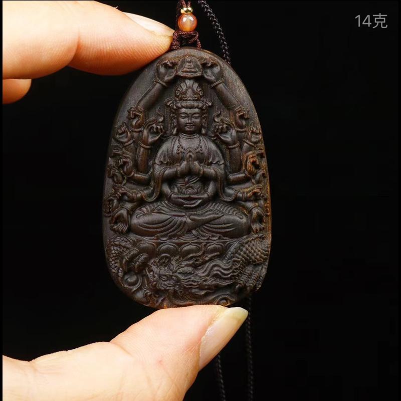 ペンダント 仏教 アクセサリー 高級感 ベトナム 沈香 芸術品 ブルネイ お守り 工芸品 プレゼント スピリチュアル ユニーク 男女