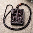 関羽 ペンダント アクセサリー ローズウッド 木製 彫刻 ロープ付 関公 ドラゴン 武財神 守護 ネックレス 吊飾り カジュアル レトロ 古風 メンズ レディー...