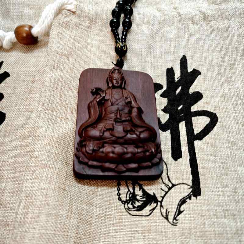 仏教 ペンダント 桃木 観音菩薩 弥勒 仏モチーフ 千手観音 ユニーク シンプル アクセサリー 文殊菩薩 武士 ネックレス ギフト 木製 スピリチュアル