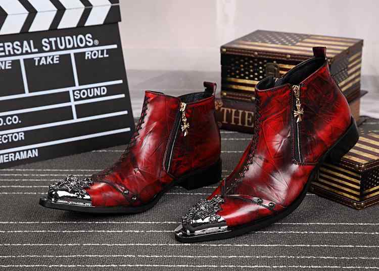 韓国 ブーツ メンズ 革 赤 黒 2色ご用意 ブーツ レザー つま先装飾 バイク ショート丈 秋冬 衣装 仮装 ..