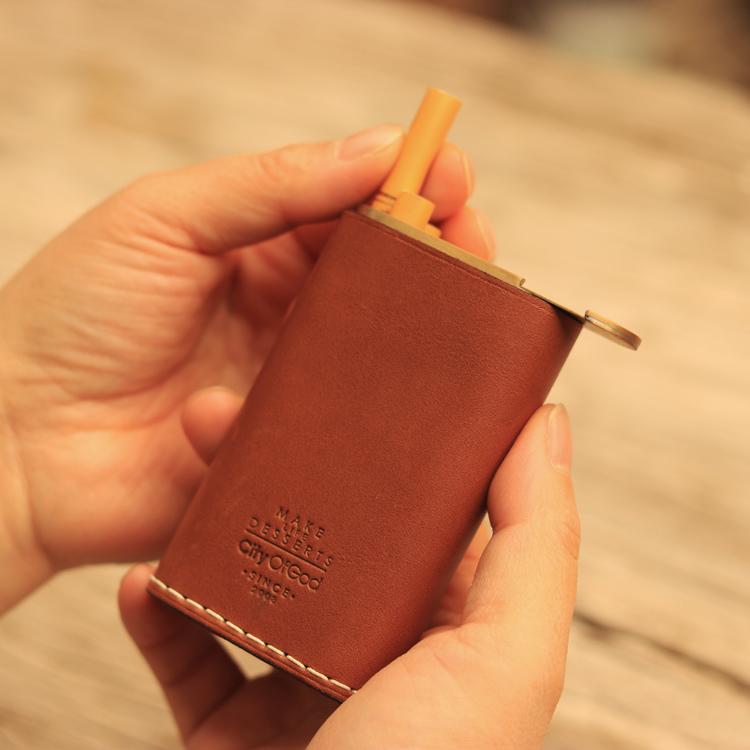 タバコ ボックス 牛革 メンズ 蓋付き ケース 入れ物 おしゃれ エレガント ギフト スモーカー パパ パートナー 上品 持ち運び コンパクト ユニセックス