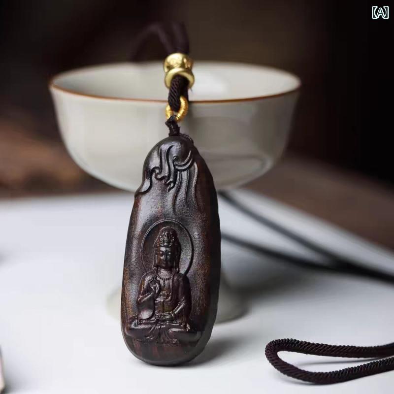 ネックレス 観音 お守り 木彫り ペンダント 木製アクセサリー 仏教 ユニーク ユニセックス エスニック 芸術作品 宗教 ハンドクラフト